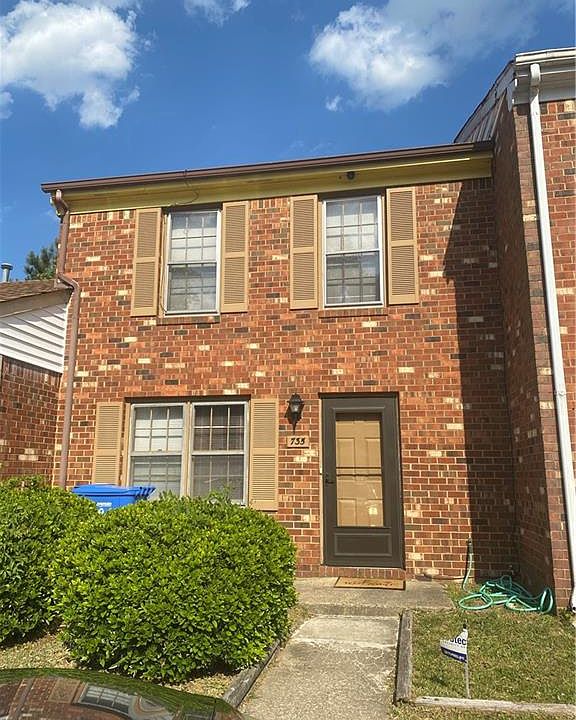 1st image of 735 Wickford Dr