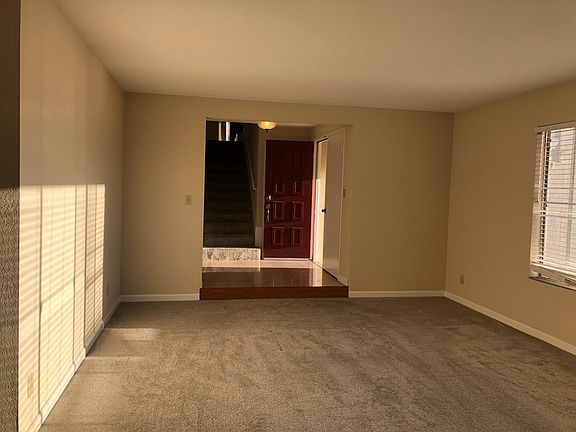 4th image of 40560 Las Palmas Ave