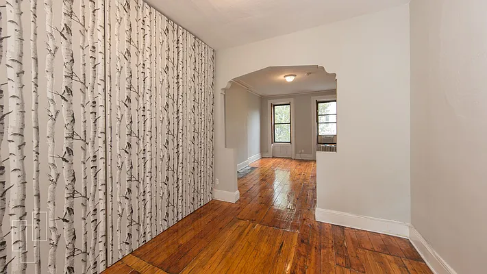 Rented by Garfield Realty  | media 6