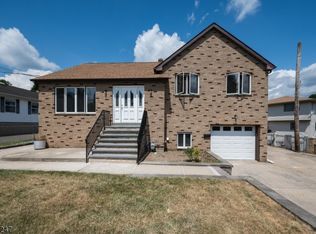 105 Stoll St, Netcong, NJ 07857