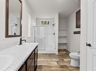 208 44th St #27, Garden City, ID 83714