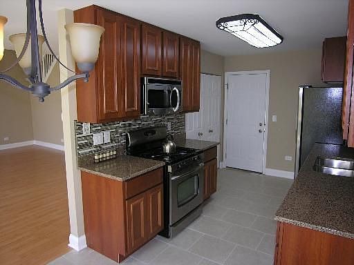 3rd image of 127 Vista View Dr