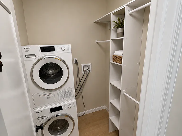 5500 Holmes Run Pkwy #101 — Photo 11