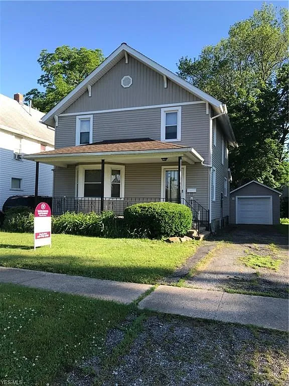 1719 E 44th St photo 1