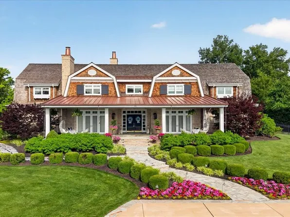 39 Countryside Ln, Saint Louis, MO 63131