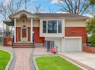 125 Marcus Avenue, New Hyde Park, NY