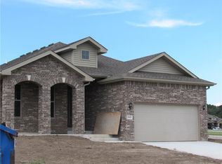 2112 Cheyenne Cir, Gentry, AR 72734