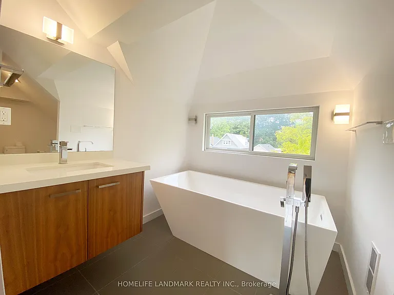 32 Elmer Ave — Photo 25