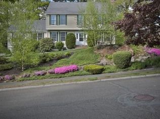 43 Middlebury Ln, Beverly, MA 01915