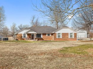 2268 Tecumseh Rd, Tuttle, OK 73089