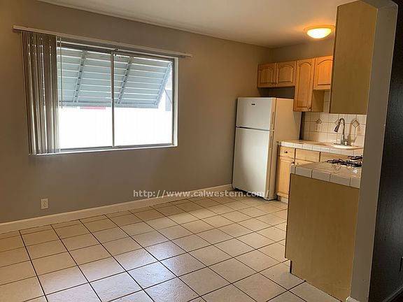 4th image of 531 E Taylor Ave