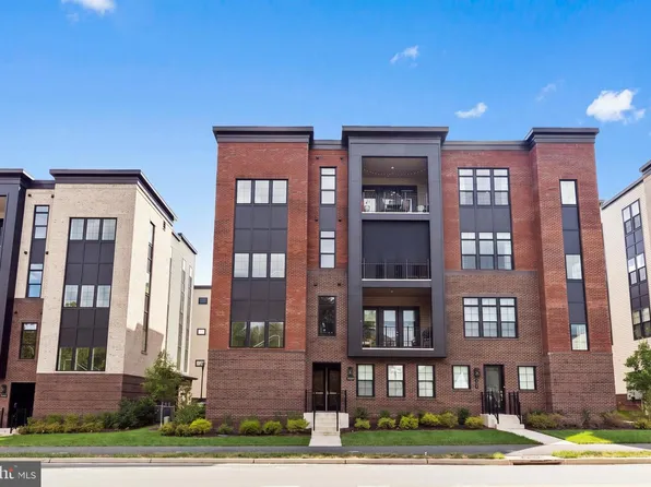 22145 Headwater Ter #400, Ashburn, VA 20148