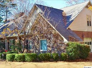 1127 Lake Forest Cir, Birmingham, AL 35244