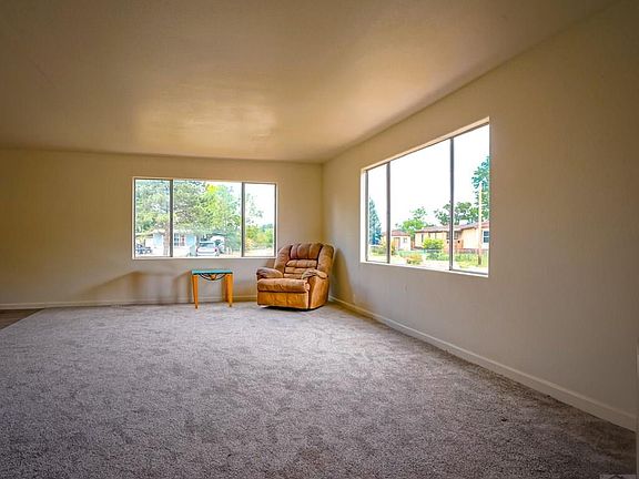 4th image of 2765 Applewood Dr