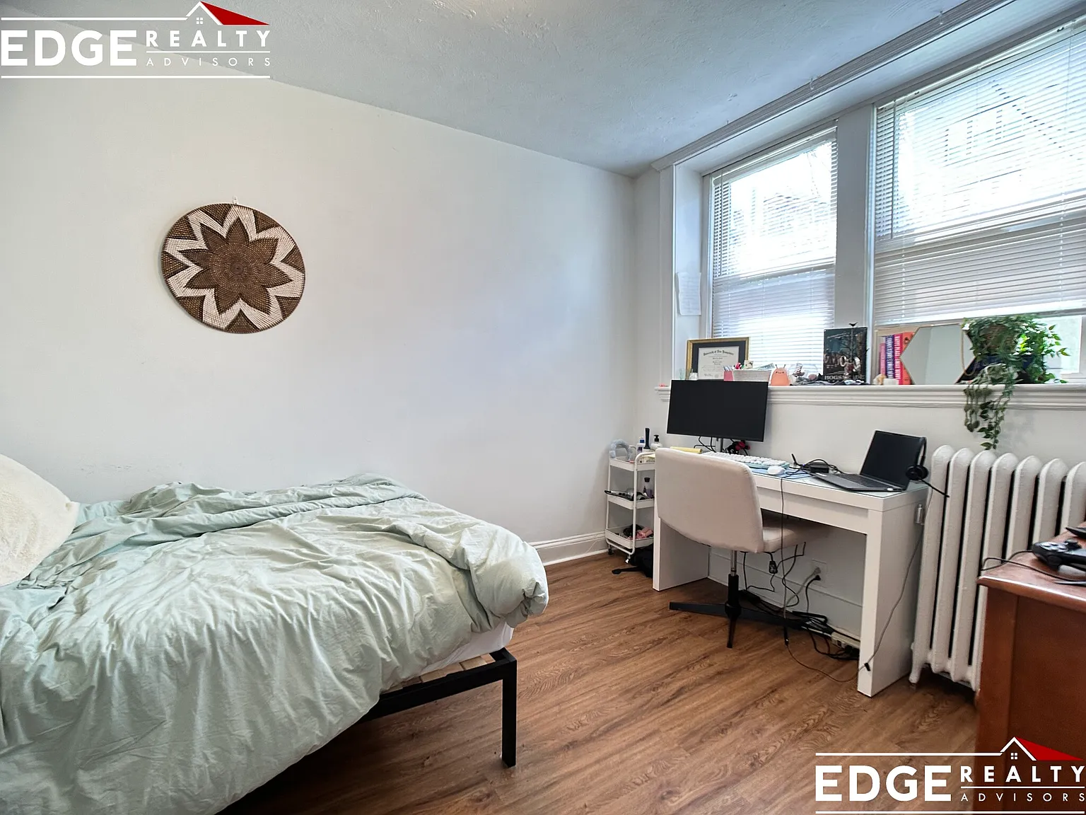 2 bed, 800 sqft, $3,200 — Photo 3