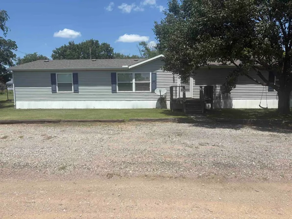 122 S Prairie St, Saint John, KS 67576