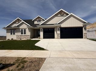 2016 Jack Ryan Drive, Prairie Du Sac, WI 53578