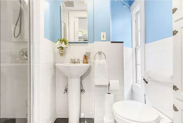 Sold by Compass | media 5