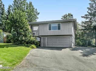 4520 Snowcup Cir, Anchorage, AK 99516