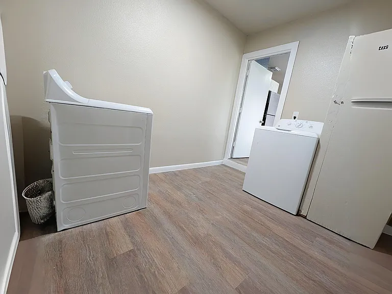 5802 Magnes Ln — Photo 10