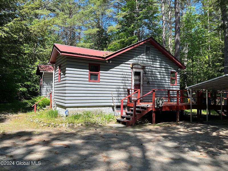 3rd image of 40 Delaney Drive