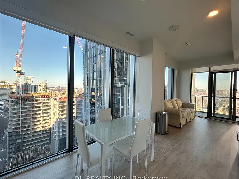 8 Cumberland St #2602 — Photo 5