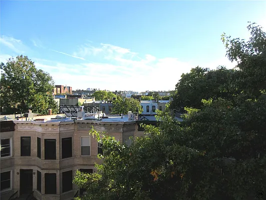 Rented by DSA Realty | media 34