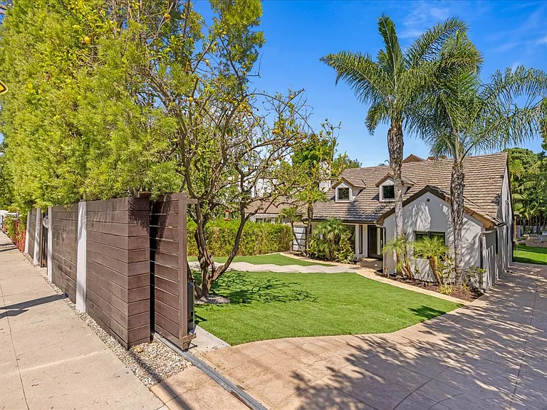15221 Valley Vista Blvd — Photo 23