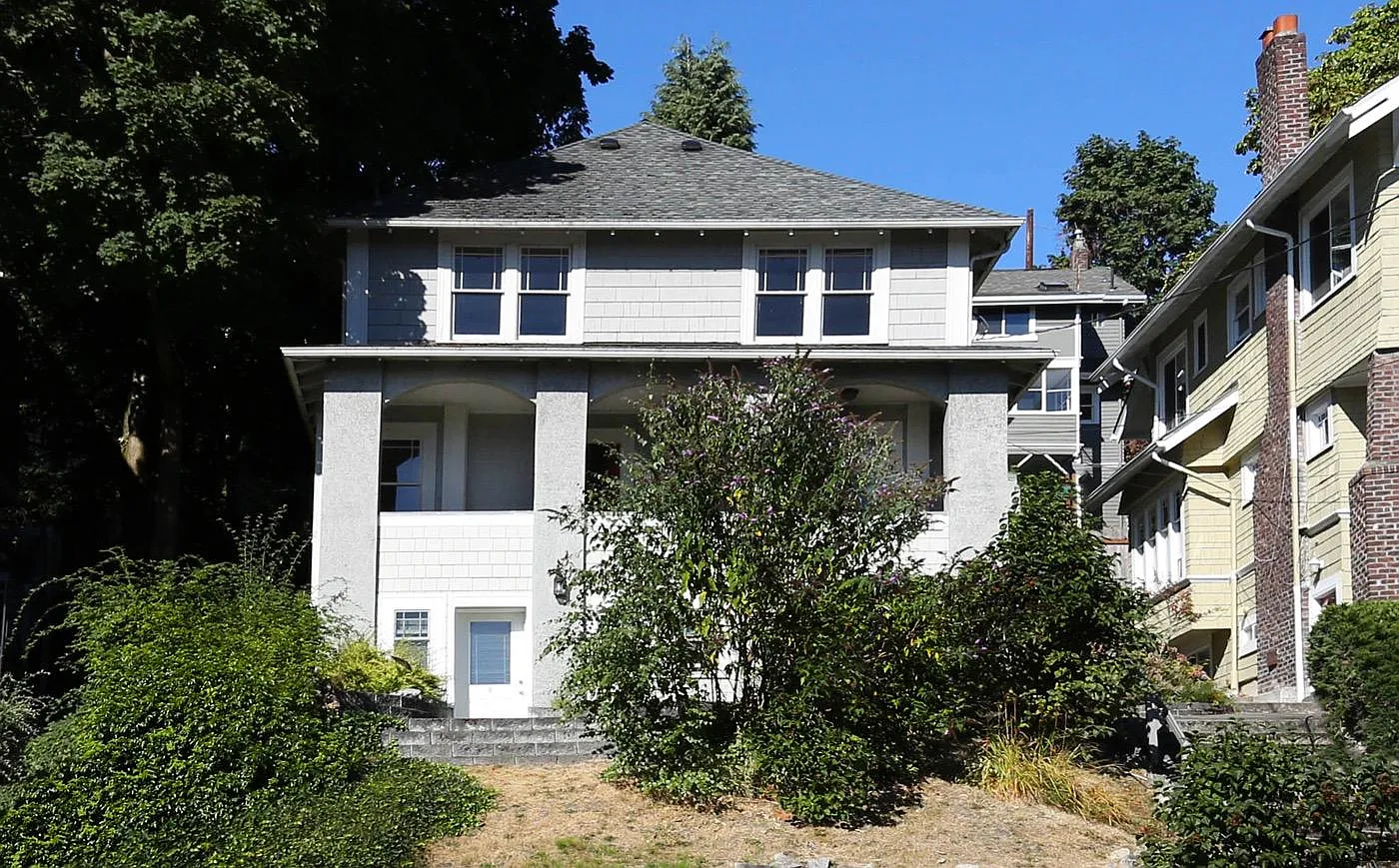 6 bed, 2200 sqft, $1,275 — Photo 1