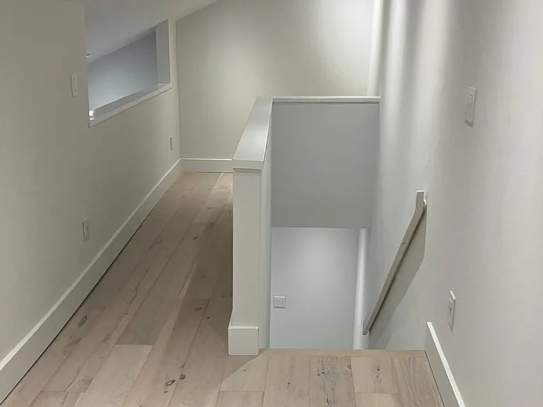 1465 E Putnam Ave #229 — Photo 13