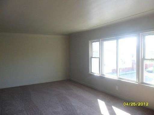 4th image of 2061 Trowbridge St Unit B