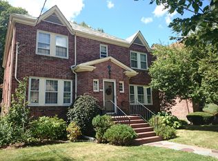 344 Russett Rd, Brookline, MA 02467