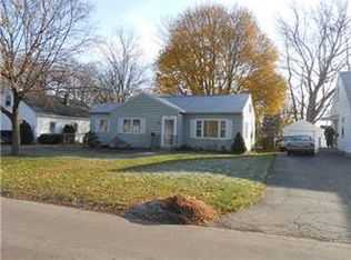 506 Roosevelt Rd, East Rochester, NY 14445