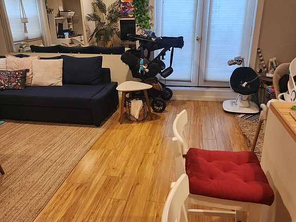 5th image of 501 N Barry Ave #7