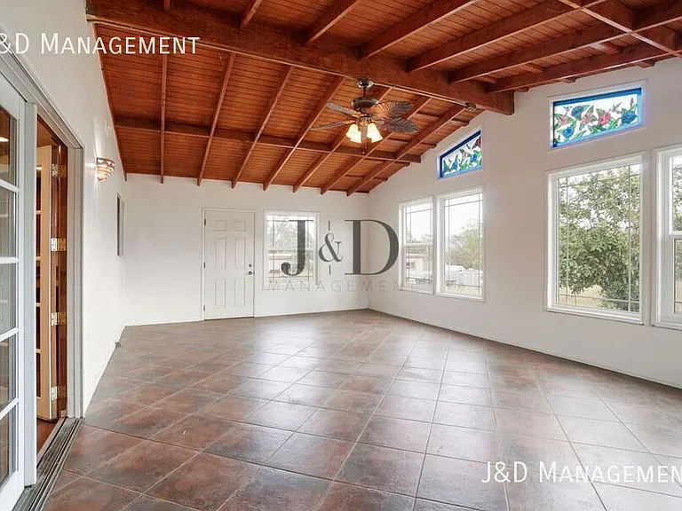 151 Bonita Pl — Photo 14