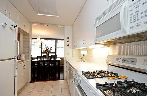 5th image of 2800 N Lake Shore Dr APT 417