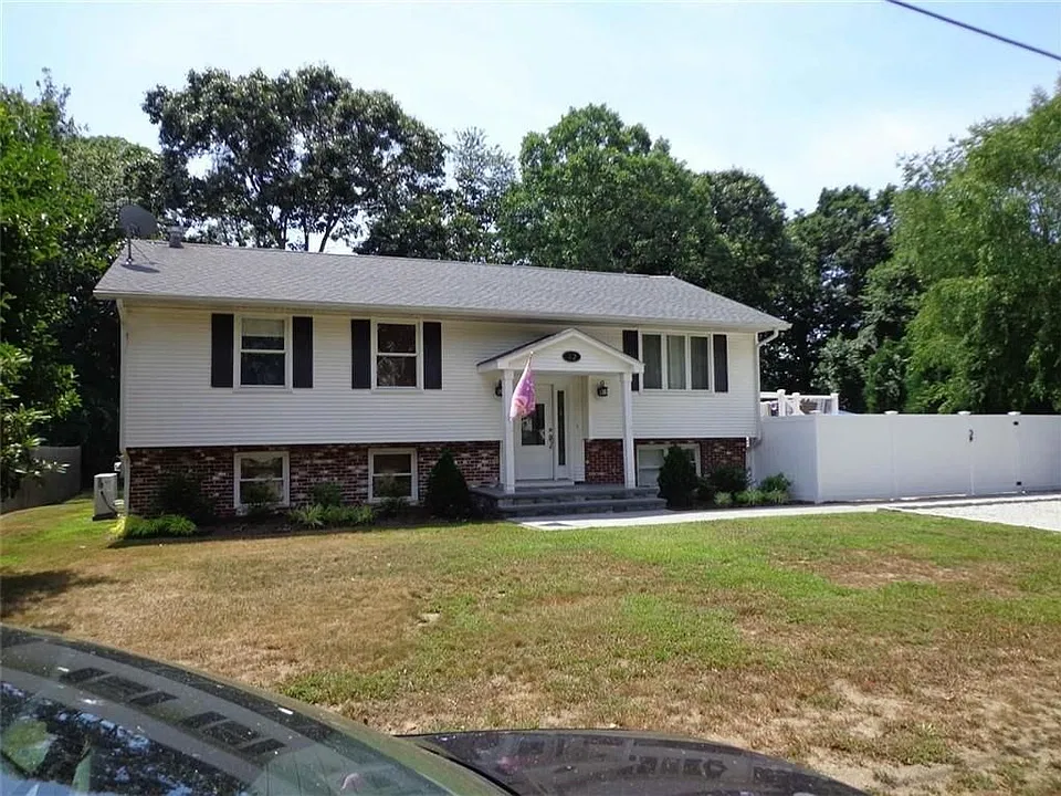 32 Woodridge Rd
