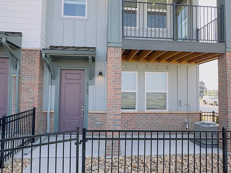 6960 Merseyside Ln — Photo 1