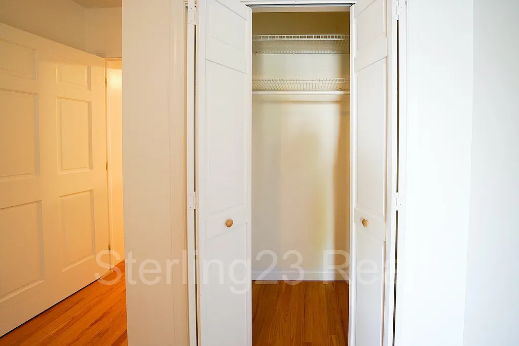 21-26 21st Road — Photo 4