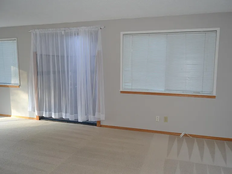 4340 Ridgecrest Way SE — Photo 8