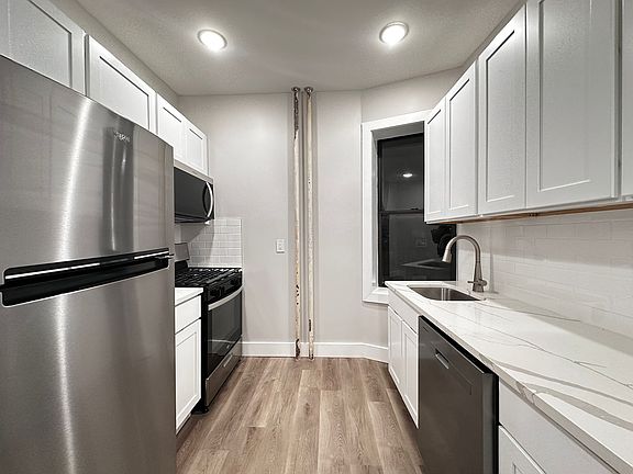 2nd image of 47-49 Duncan Ave #25