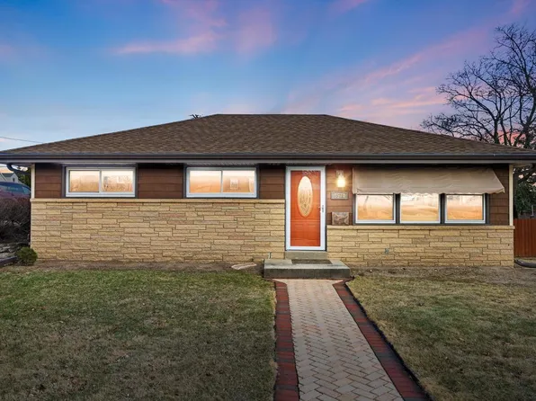 3574 South 84th STREET, Milwaukee, WI 53228