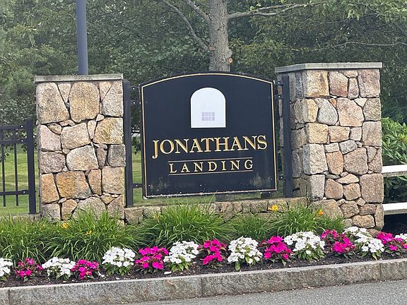 3rd image of 426 John Mahar Hwy Unit 303