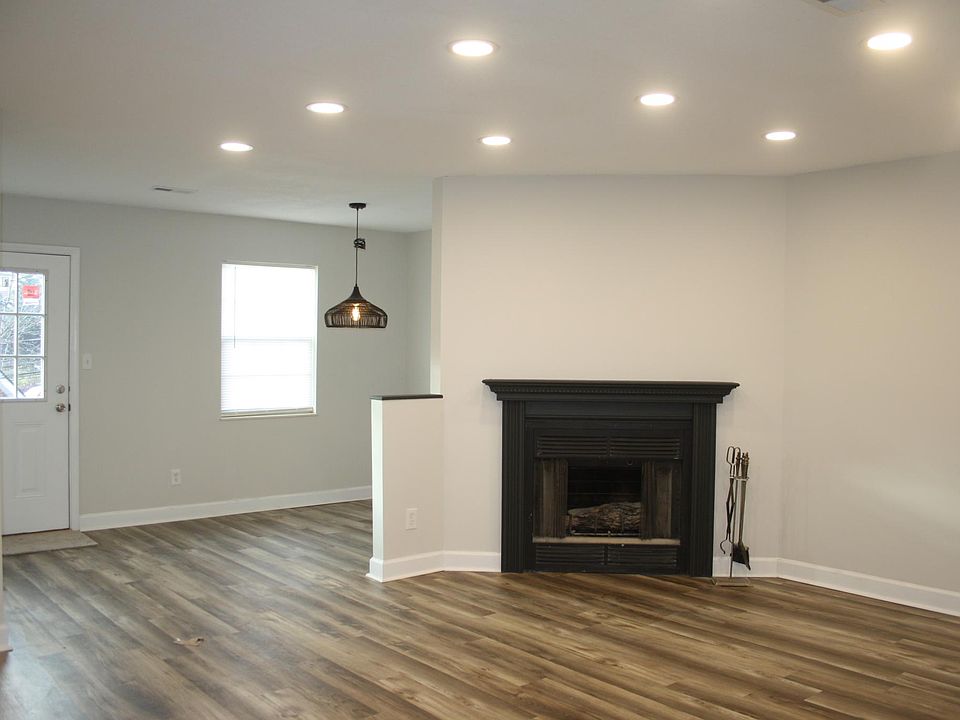 1st image of 2018 Silverbrook Dr