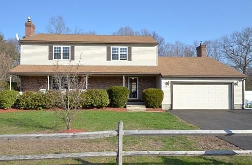 1st image of 12 Clarence Dr