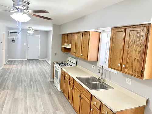 3200 S Princeton Ave #1F Photo 1