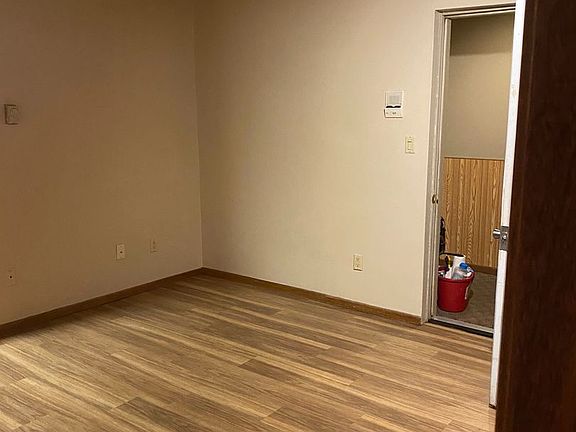 5th image of 236 Thayer St APT 3