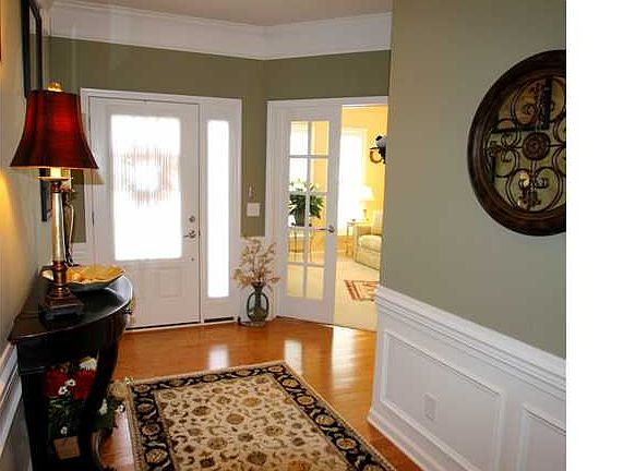 3rd image of 2094 Yellowstone Dr