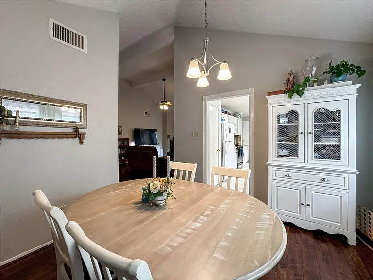 2909 Laurelridge Dr — Photo 11