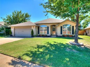 2112 Fair Meadow Dr, Edmond, OK 73003